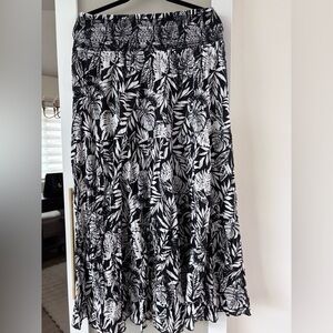 Vintage Jessica Black and White Smocked A-Line Maxi Skirt